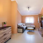 Lovely In With Wifi Apartment Cabrunici
