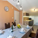 Apartment Lovely In With Wifi