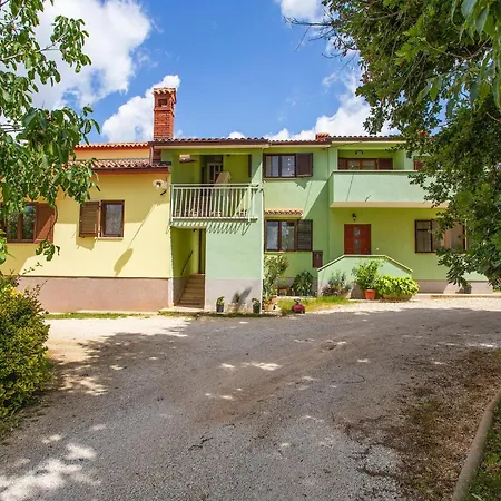 Beautiful In Apartment