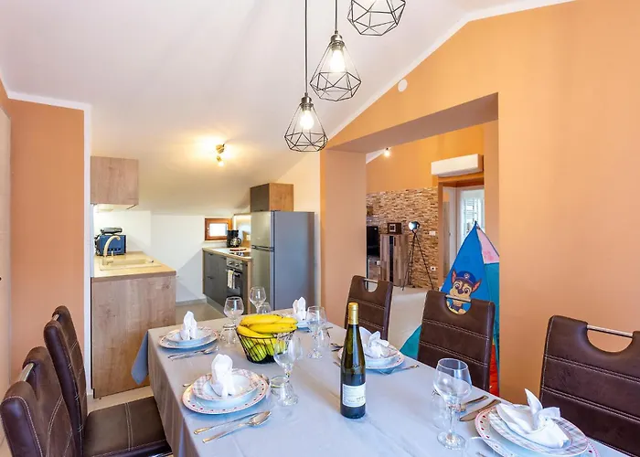 Beautiful In Appartement Cabrunici