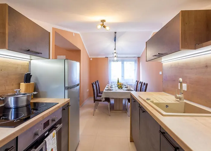 Beautiful In Appartement Cabrunici